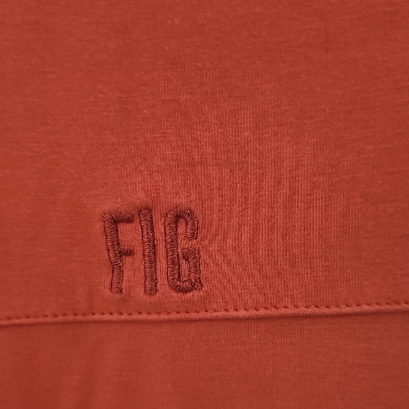 Fitted Orange Pleated Tank Top - Picture 4 of 6